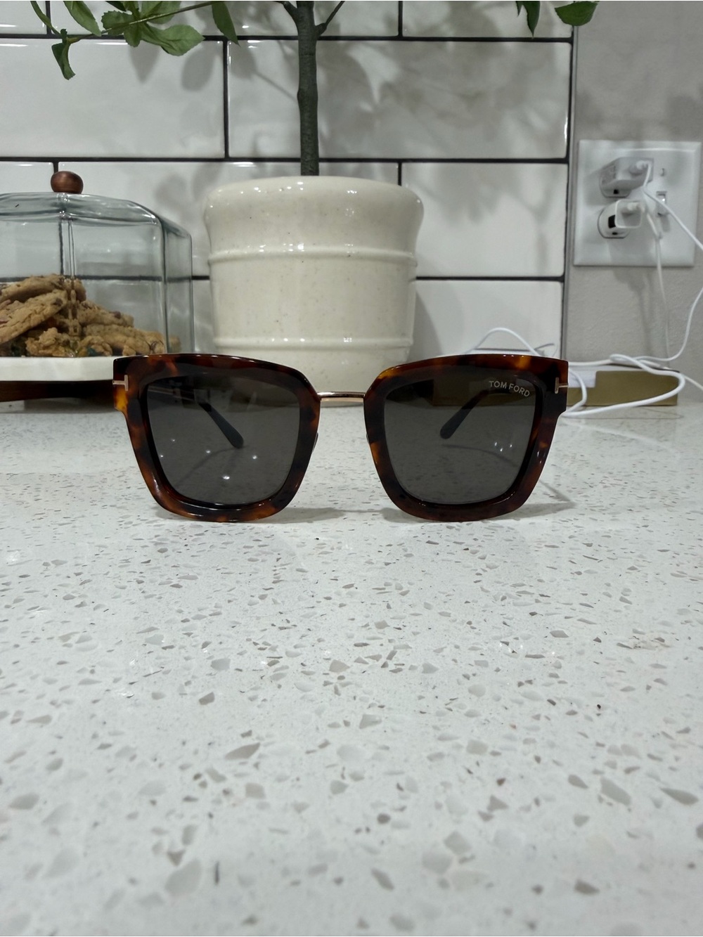 Women’s Tom Ford Lara 02 TF573 sunglasses